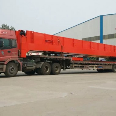 2014��10��02�՘�ʽ���ؙC(j��)���S�D  Crane Delivery Images